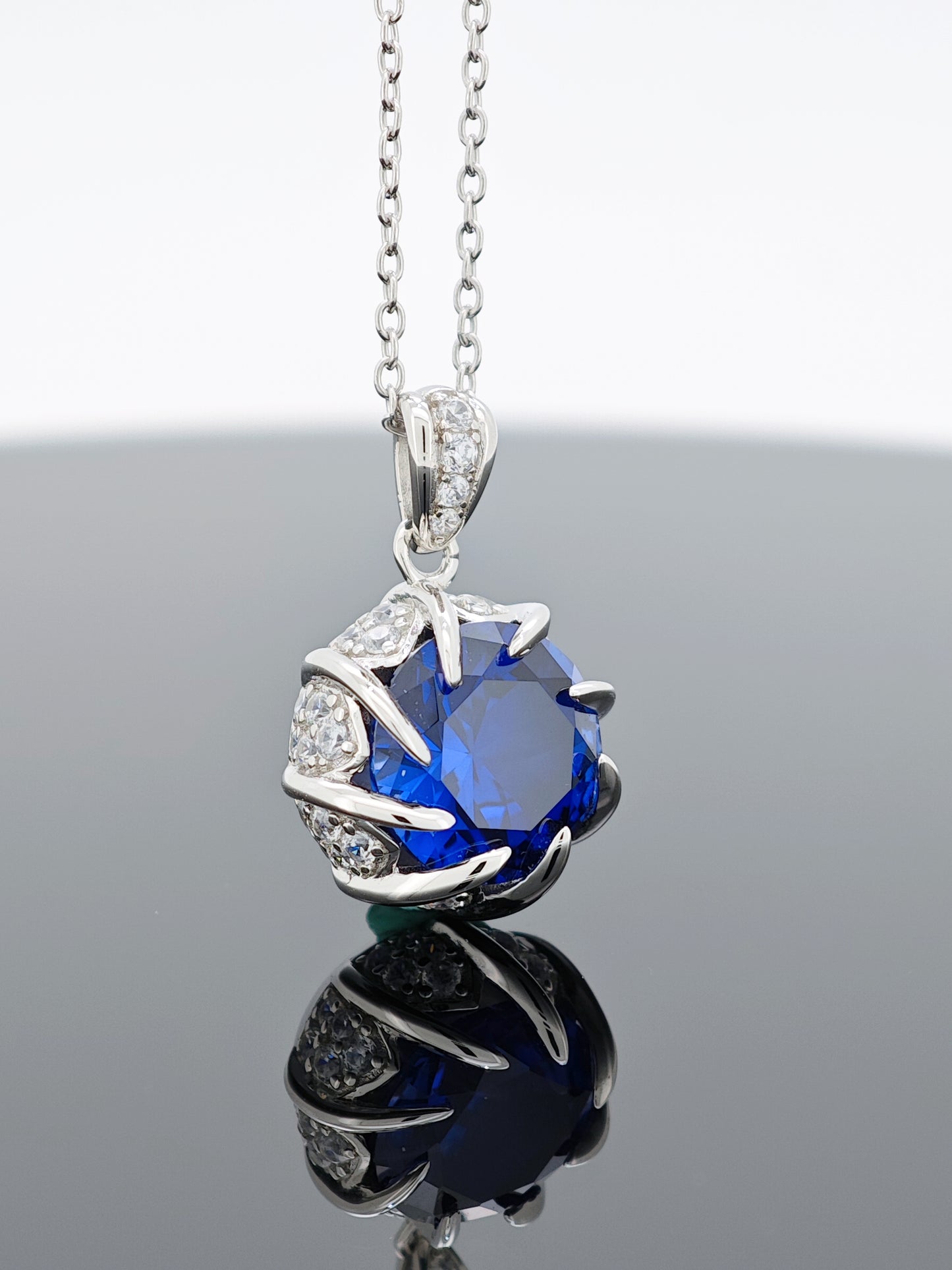 Premium S925 Silver Frame Cultivated Sapphire Pendant: Each Sparkle Speaks to Uncompromised Elegance