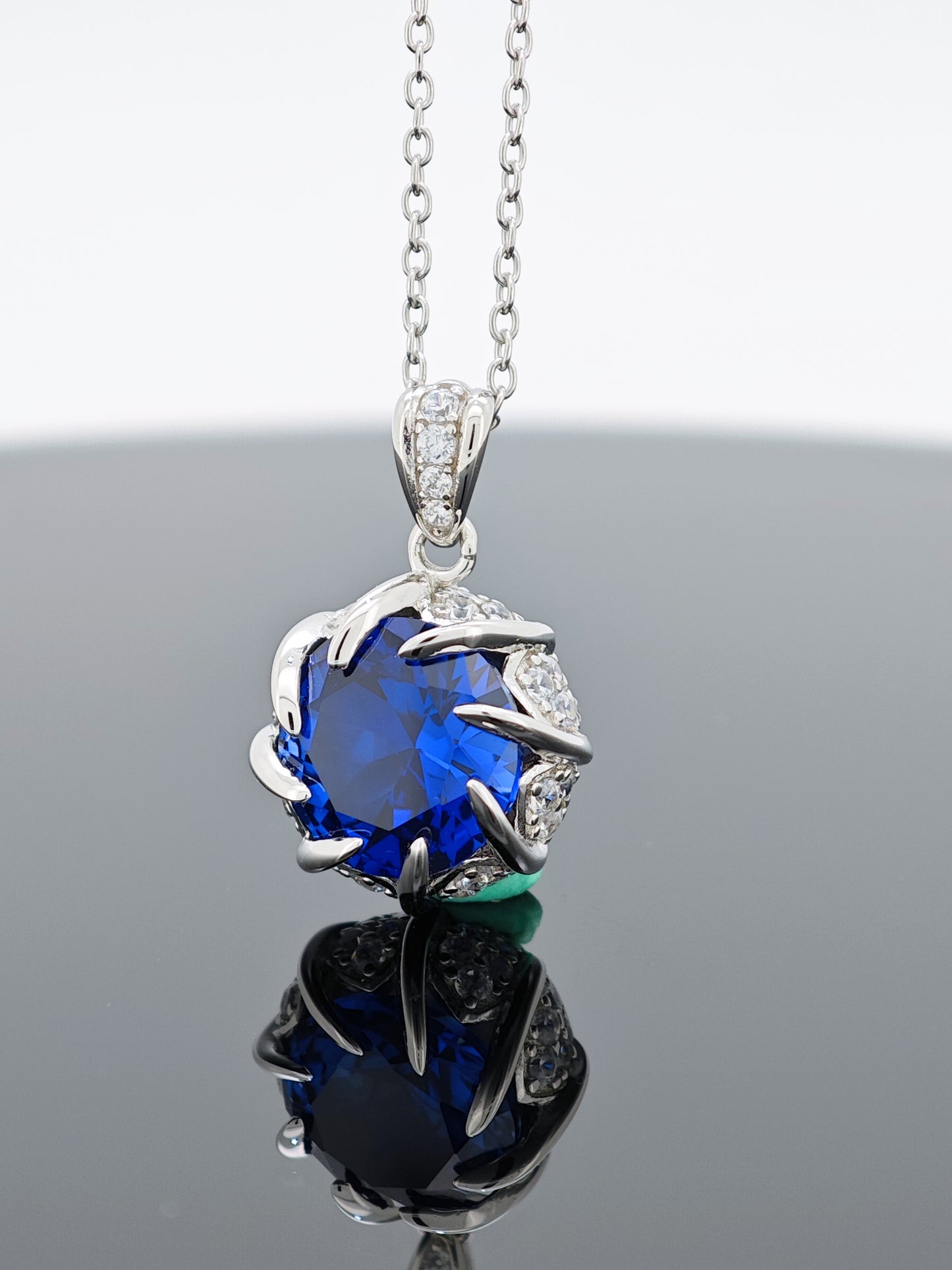 Premium S925 Silver Frame Cultivated Sapphire Pendant: Each Sparkle Speaks to Uncompromised Elegance