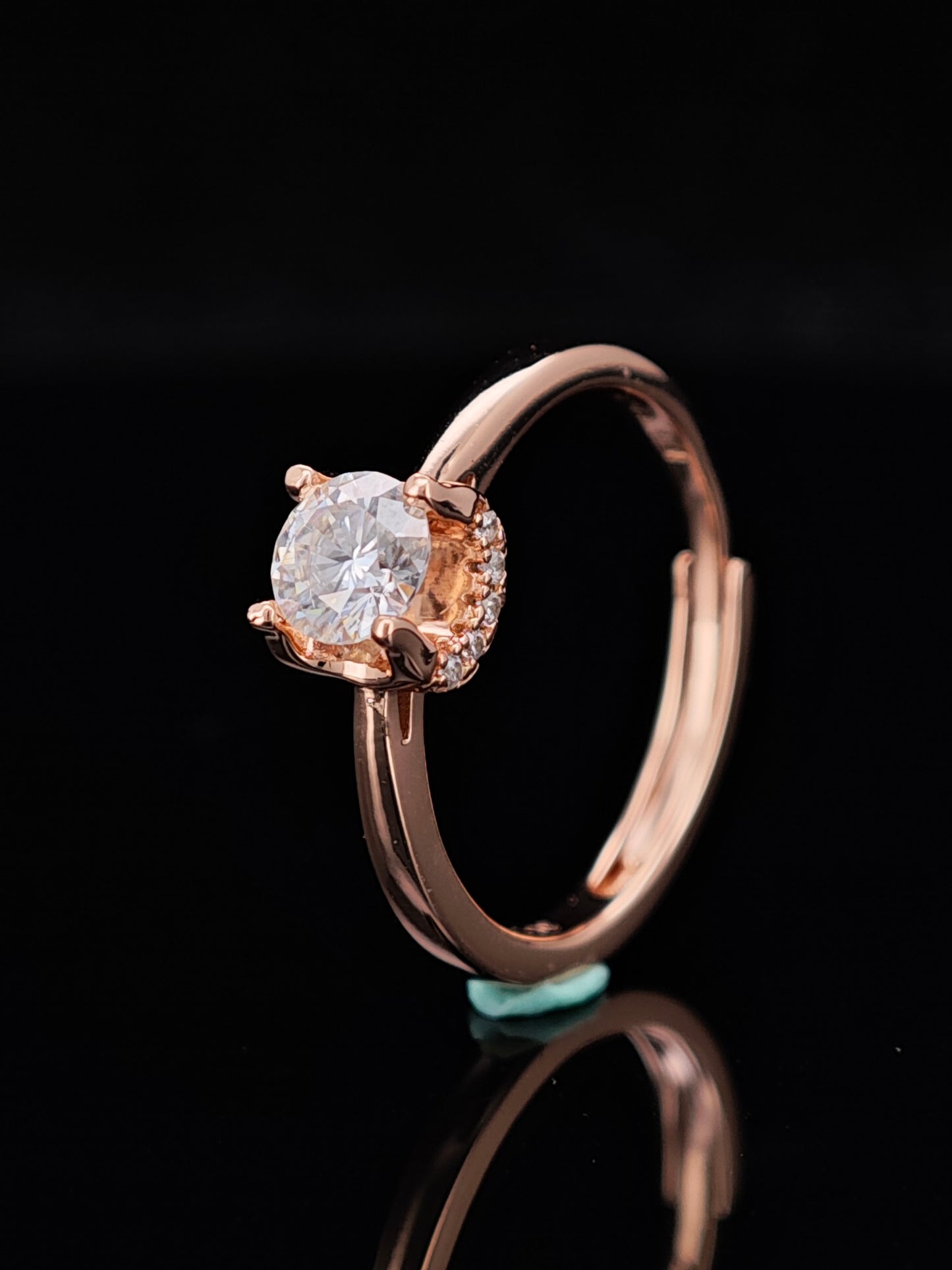  "Moissanite’s Celestial Glow: The One-of-a-Kind Engagement Ring for Your ‘Yes’ Moment"